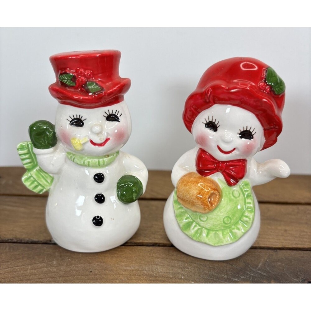Vintage Holiday Mr. & Mrs. Snowman Couple Salt & Pepper Shakers from Japan